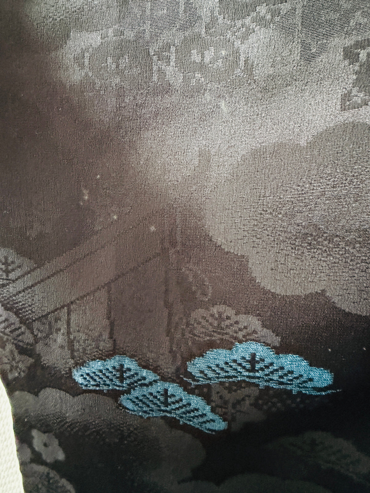 Vintage Black Haori - Pins et fleurs -