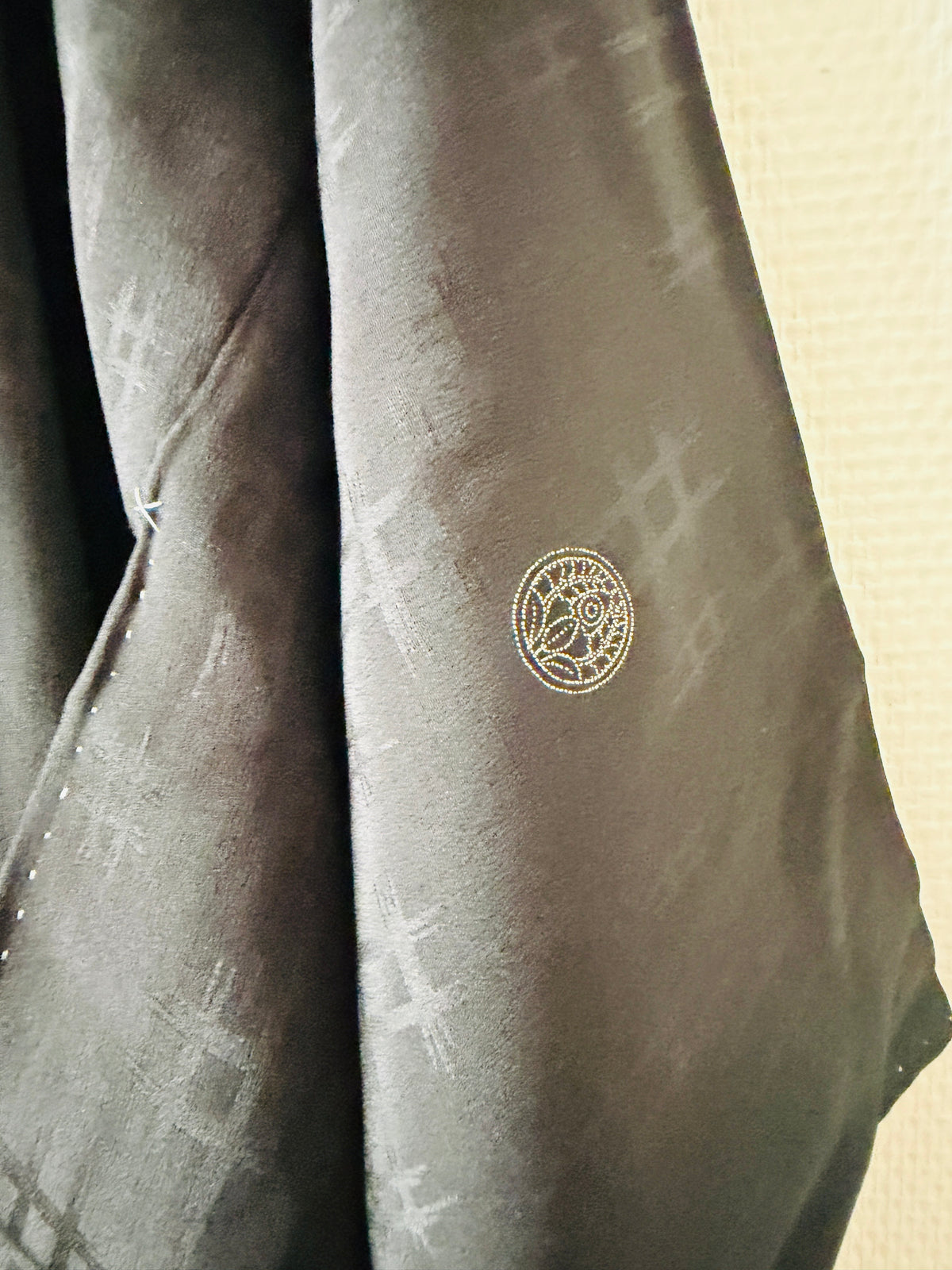 Vintage Black Haori - Igeta Three Family Crests -