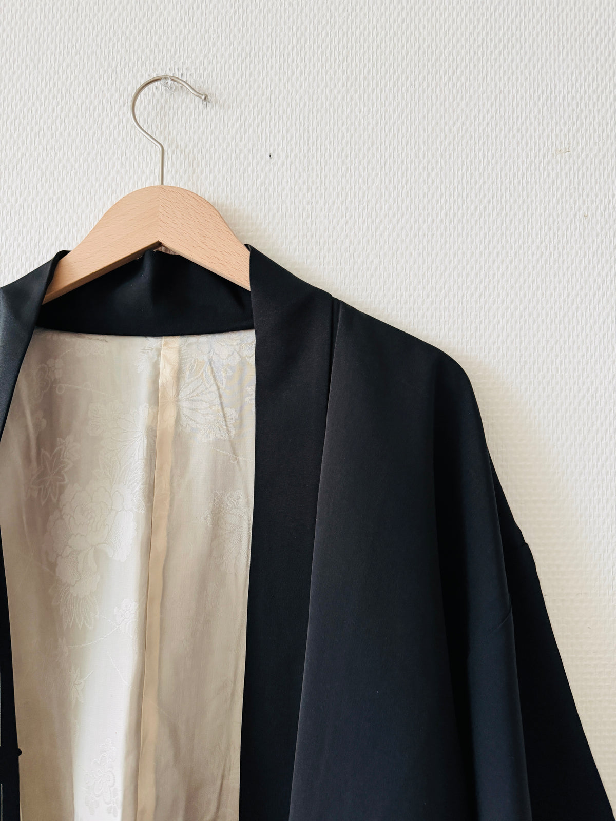 Vintage Black Haori - Auspicious Embroidery -