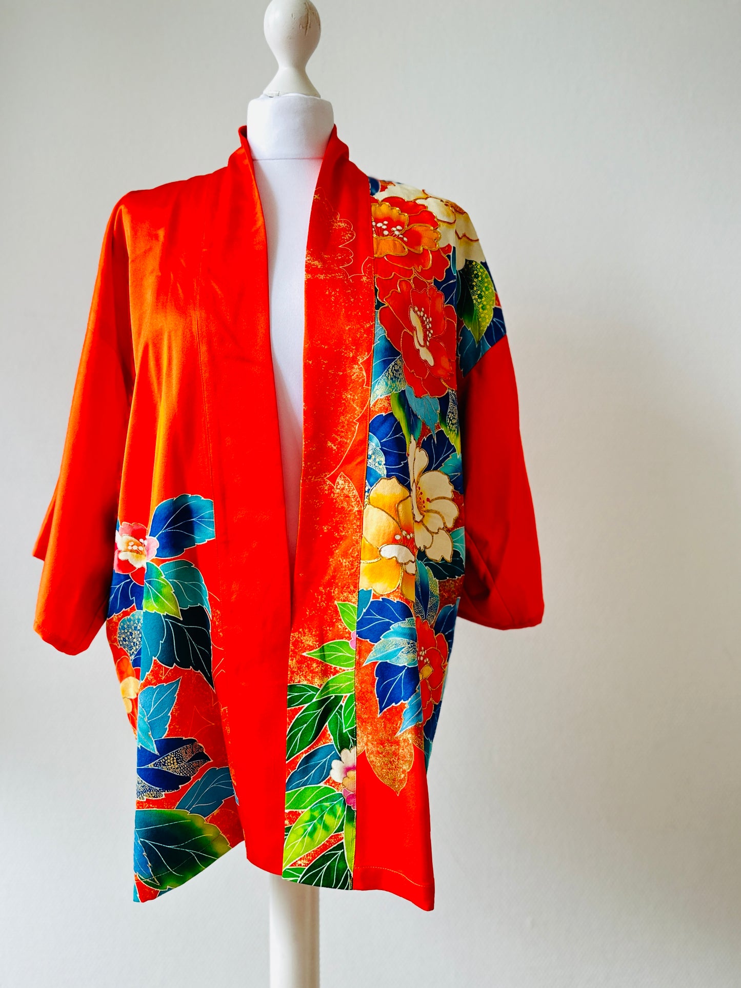 Japanese Vintage Kimono Haori, Japanese Hanten Jacket, Robe Dress, Orange Peony, Japanese Floral pattern, Unisex