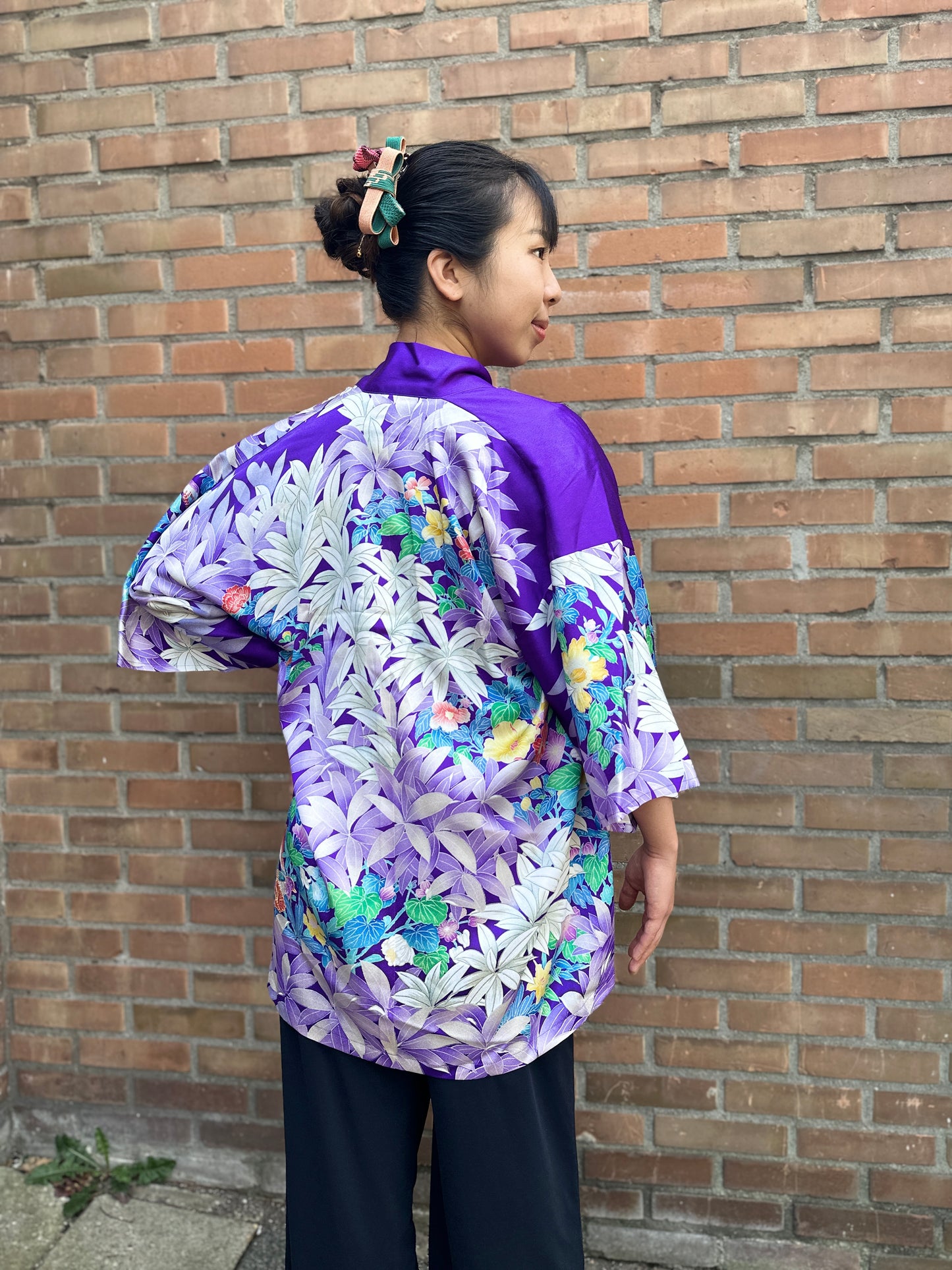 【Purple,Classical Flowers】Happi Jacket＜Excellent・Silk＞For Men,For Women,Japanese kimono,Japan unisexese Clothing,unisex,Japanese Gifts,Original Designs