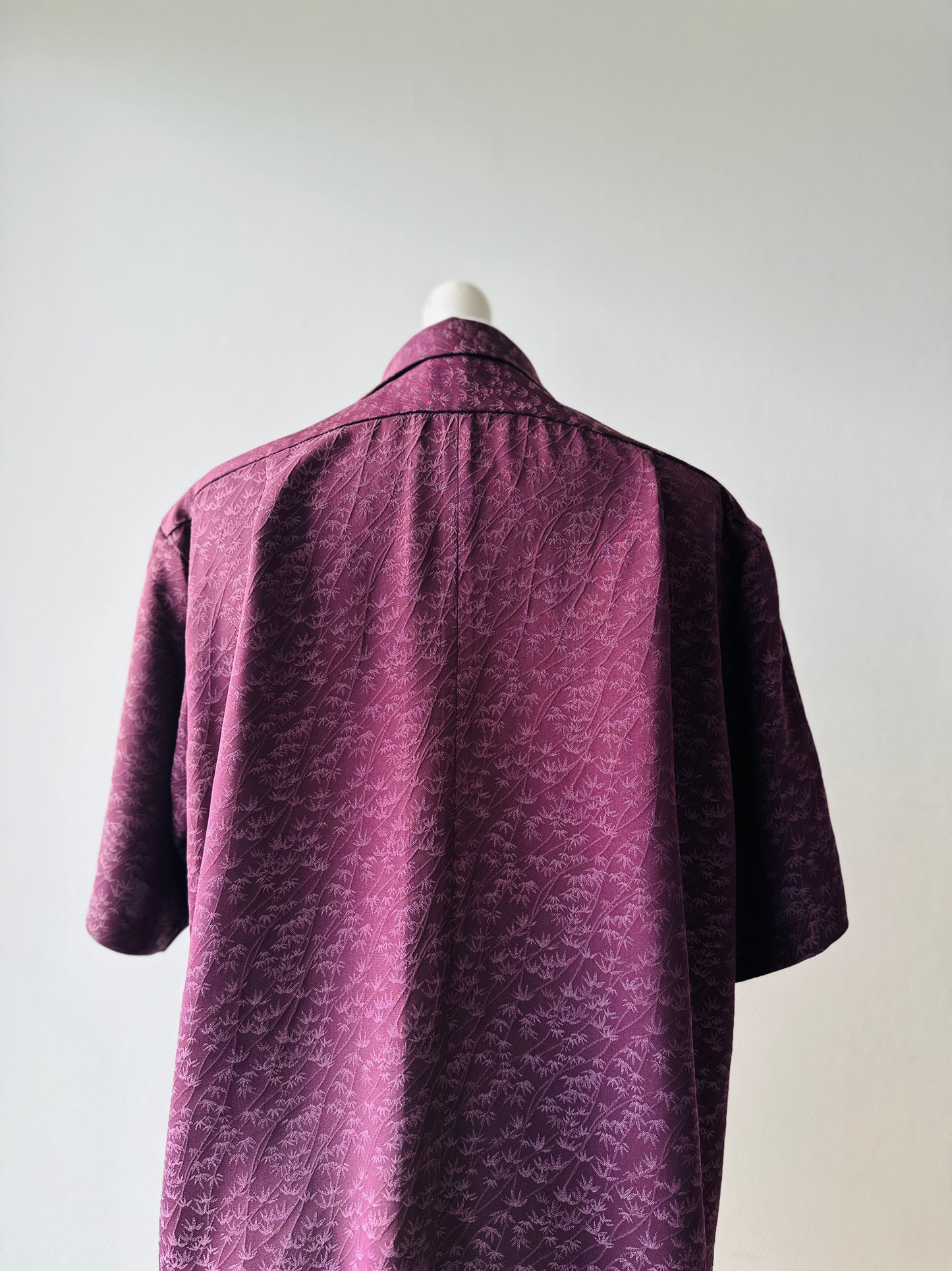 【Purple, Banbooo】 Shirt / Taille hawaïen: L ＜ Nouveau ・ Silk ＞ pour les hommes, pour les femmes, le kimono japonais, les vêtements unisexes du Japon, l'unisexe, les cadeaux japonais, l'article original