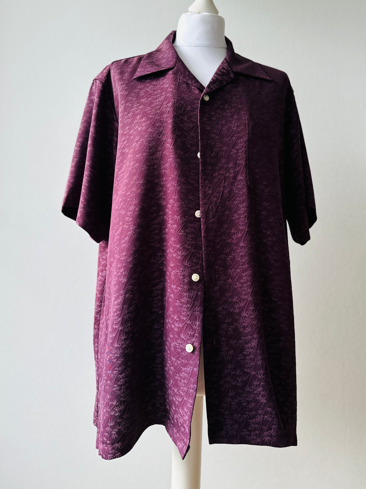 【Purple, Banbooo】 Shirt / Taille hawaïen: L ＜ Nouveau ・ Silk ＞ pour les hommes, pour les femmes, le kimono japonais, les vêtements unisexes du Japon, l'unisexe, les cadeaux japonais, l'article original