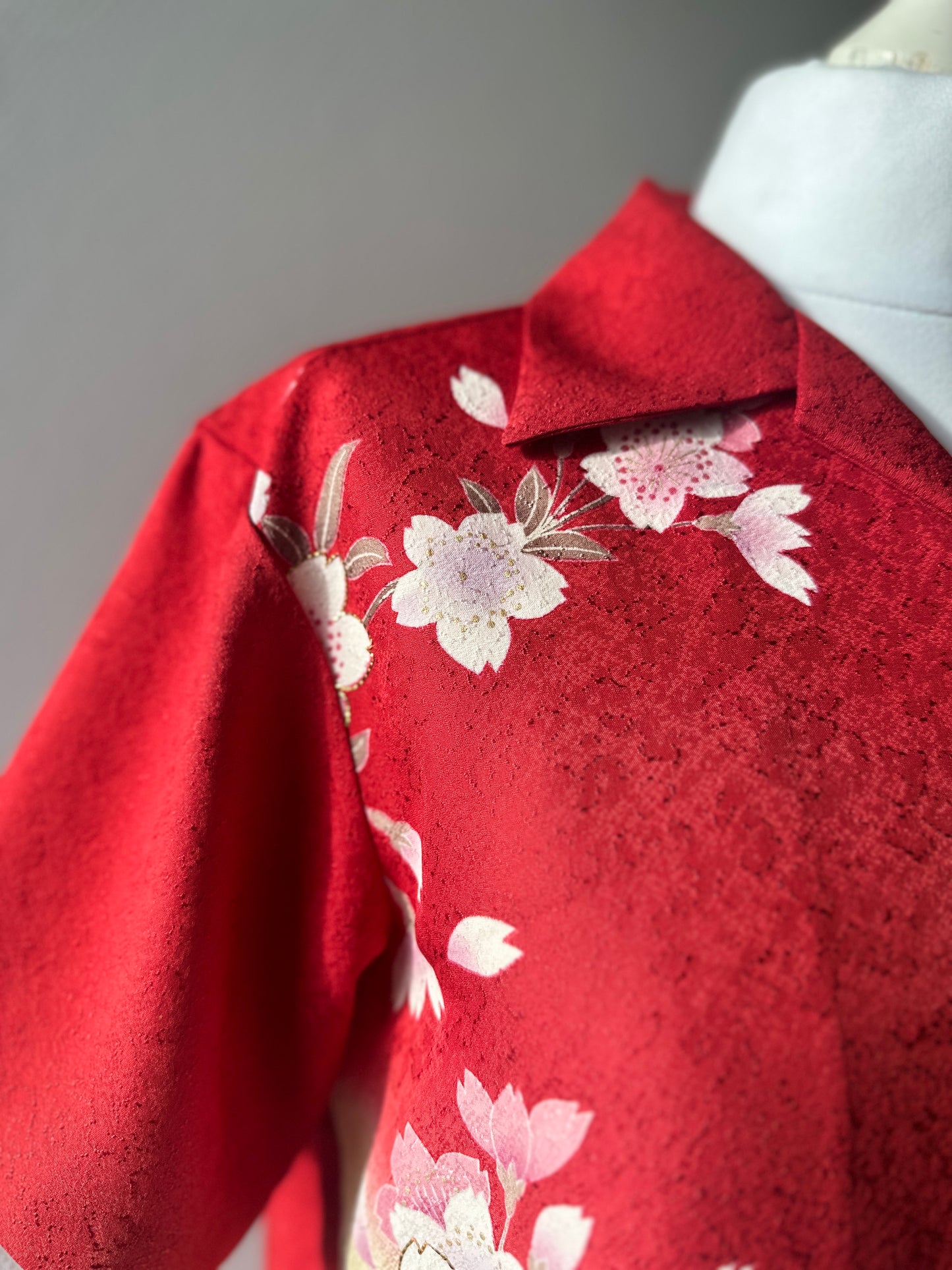 【Deep Red,CherryBlossom】Hawaiian shirt/Size:S＜New・Silk＞For Men,For Women,For kids,Japanese kimono,Japan unisexese Clothing,unisex,Japanese Gifts,Original Item