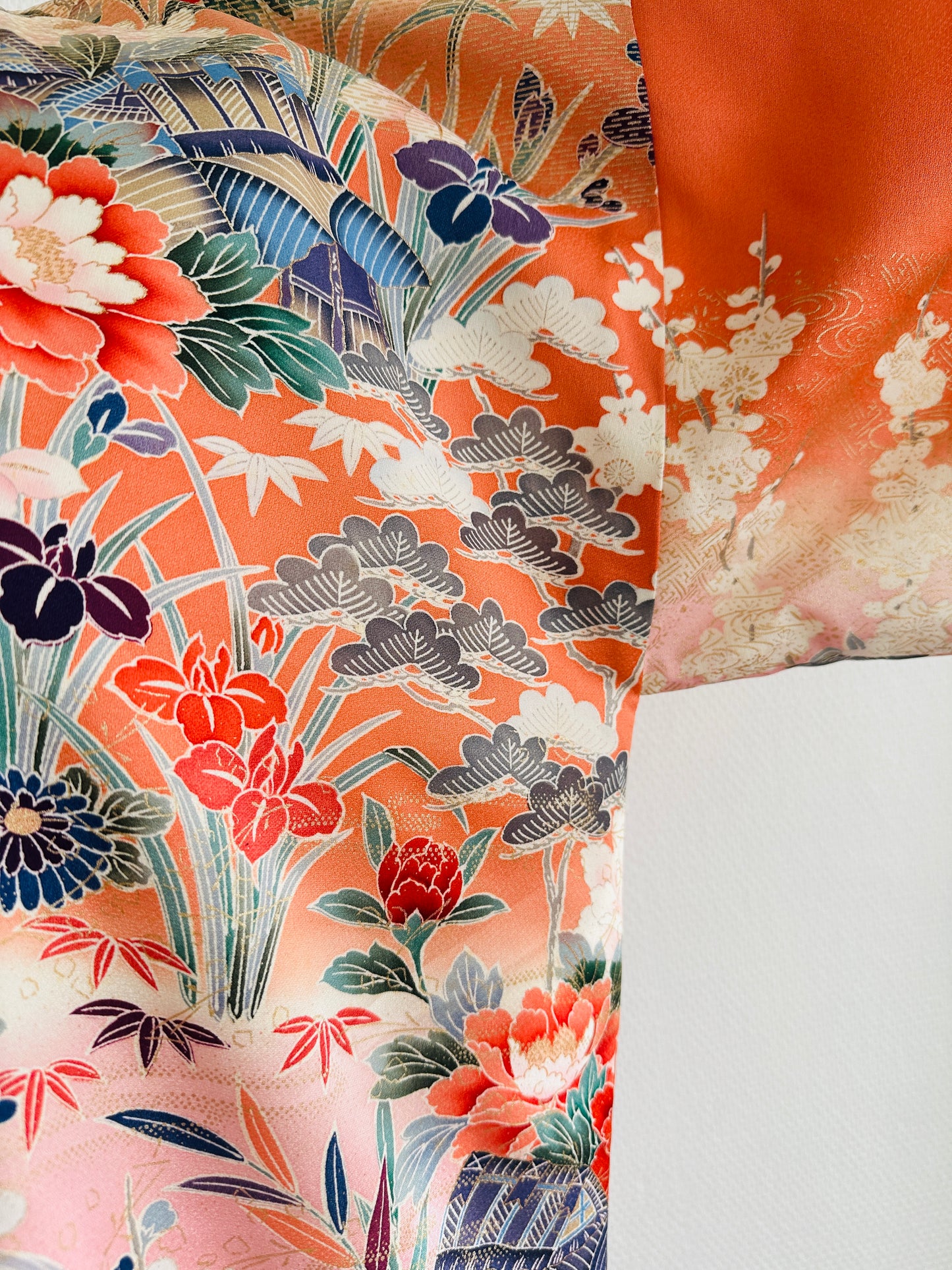 【Pinkorange, The Full Bloom of Flowers】 Happi Jacket ＜ Uitstekend ・ Silk ＞ voor mannen, voor vrouwen, Japanse Kimono, Japan unisexese kleding, unisex, Japanse geschenken, originele ontwerpen