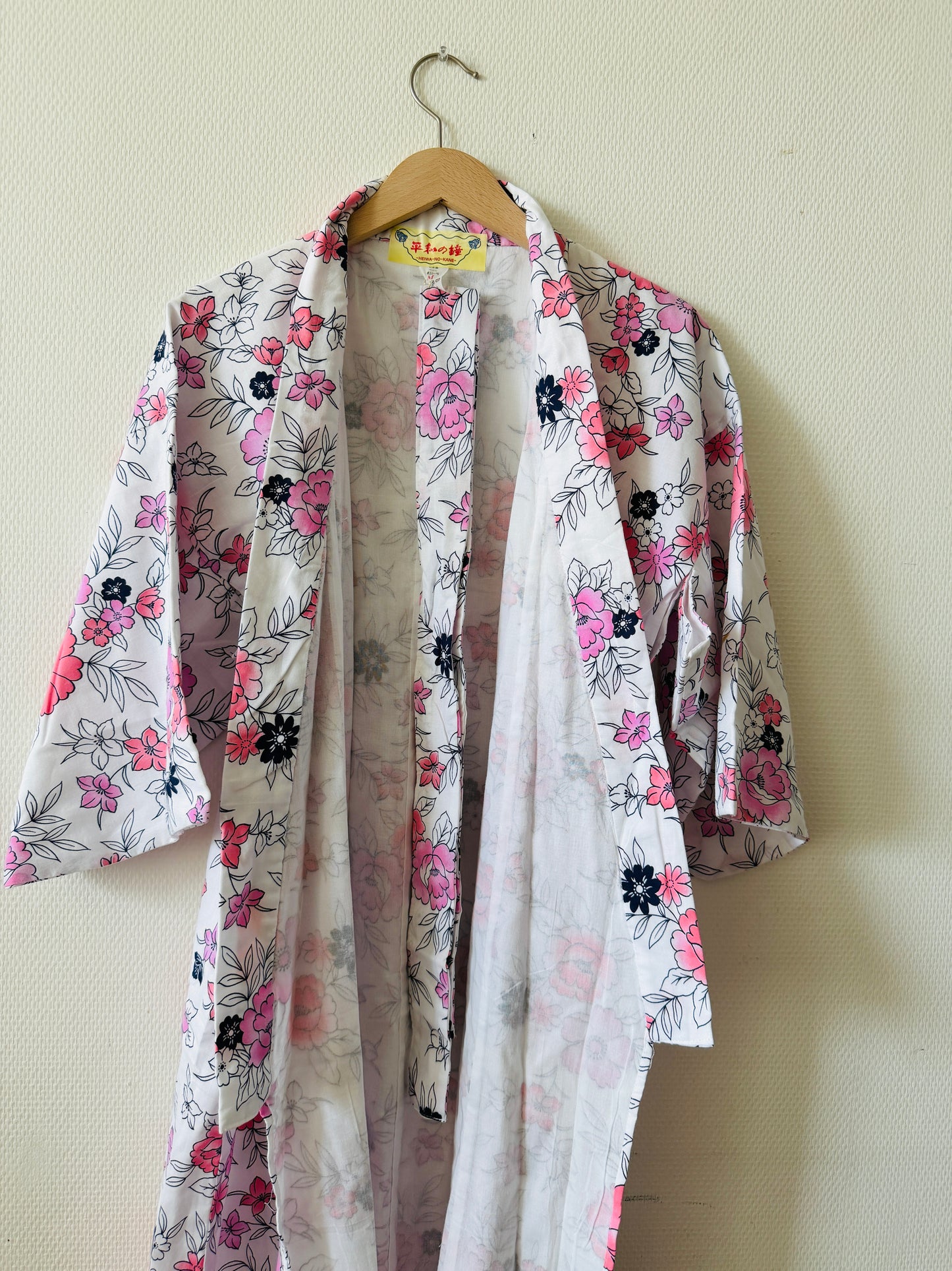Kimono-style night robe - White and pink Robe with matching sash  -