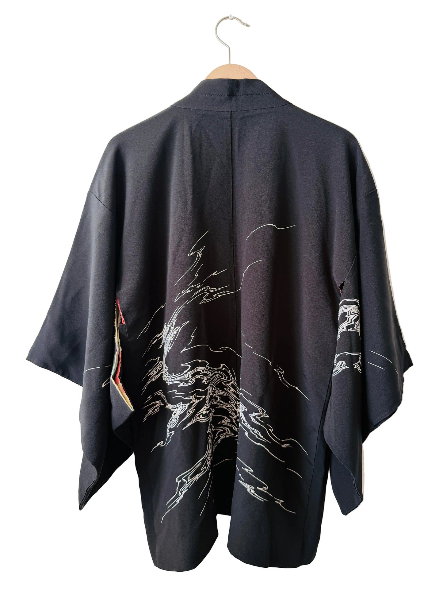Haori noir vintage - source -