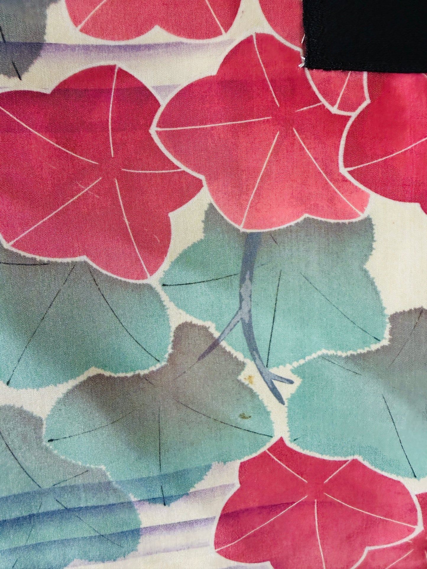 Haori noir vintage - source -
