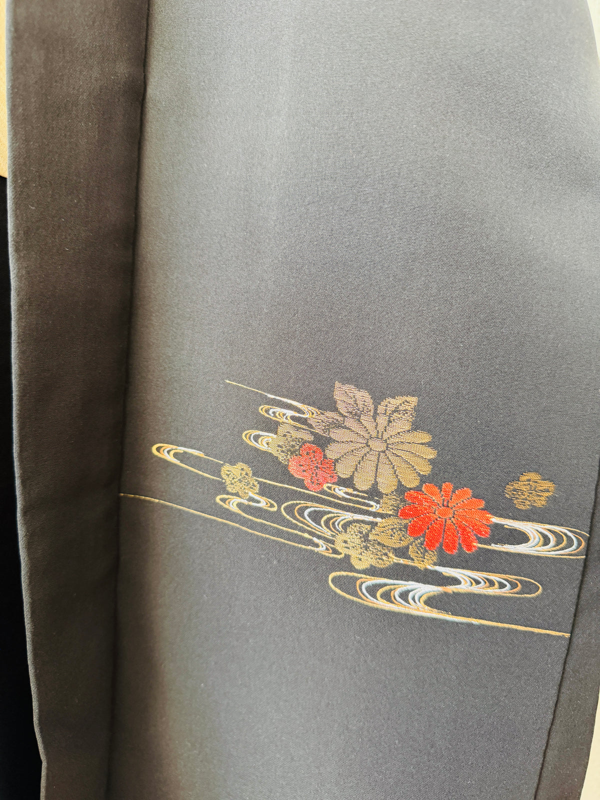 Vintage Black Haori - Noble Chrysanthemums -