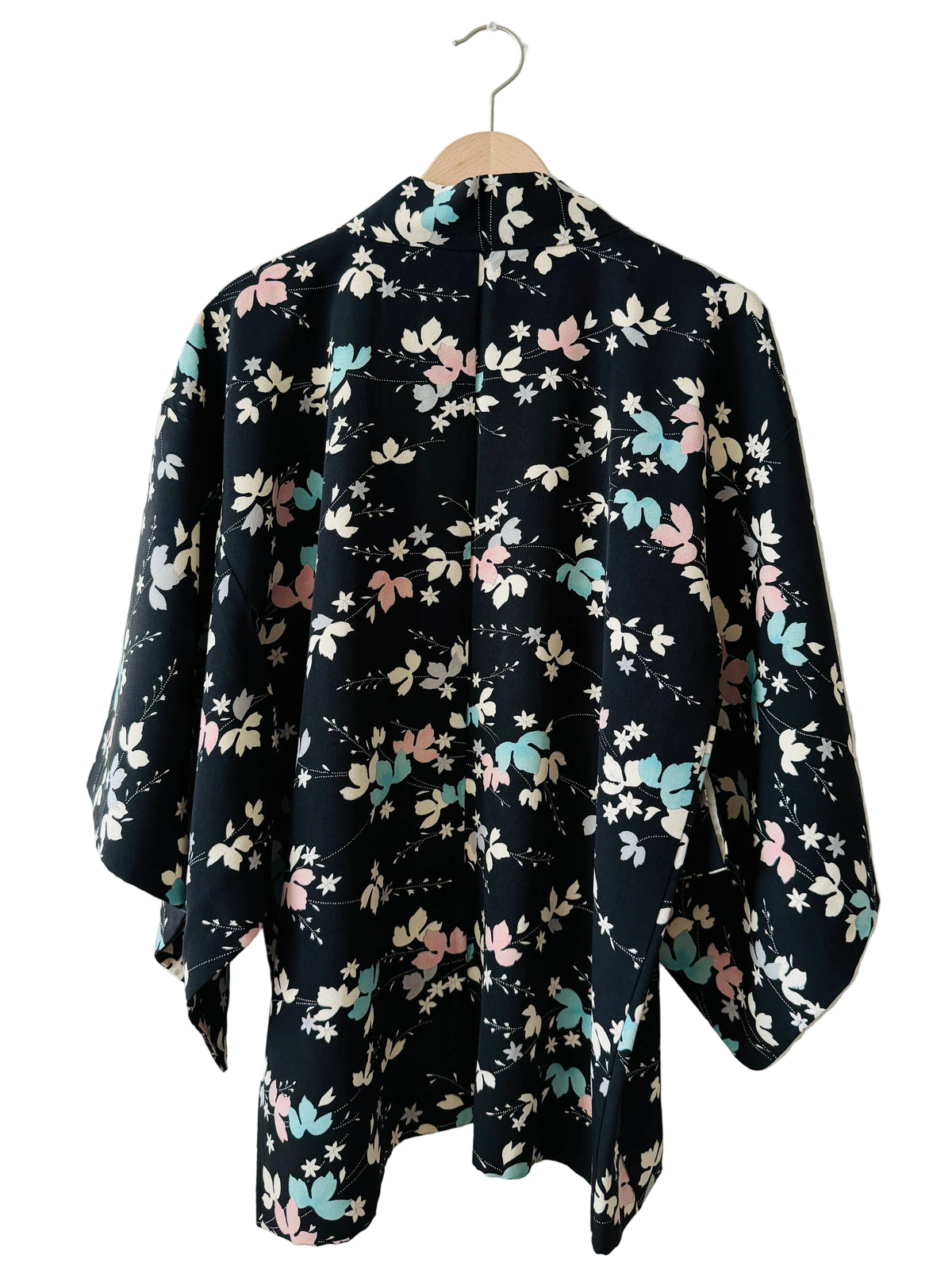 Vintage Black Haori - Pastel Leaves -