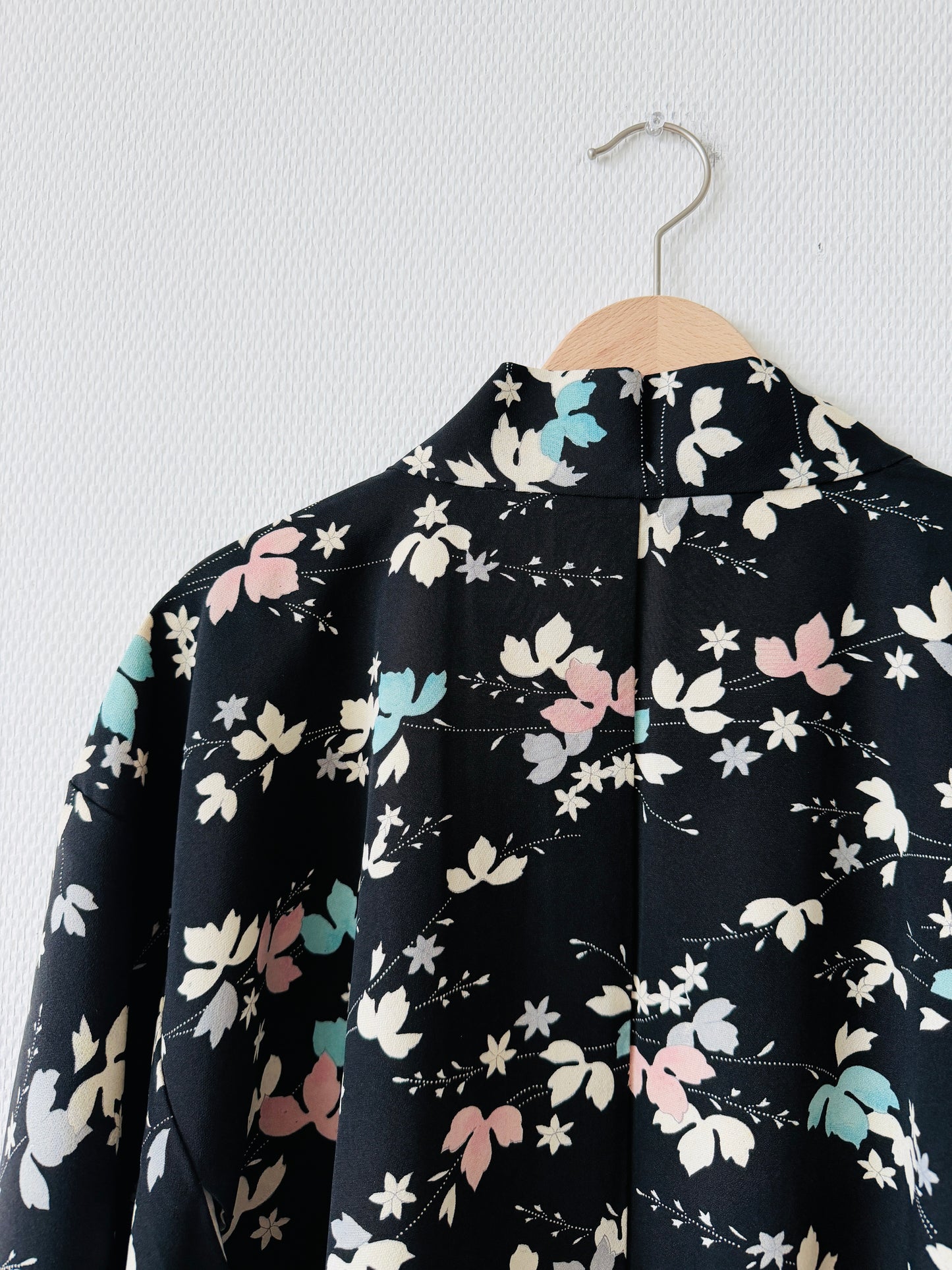 Vintage Black Haori - Pastel Leaves -