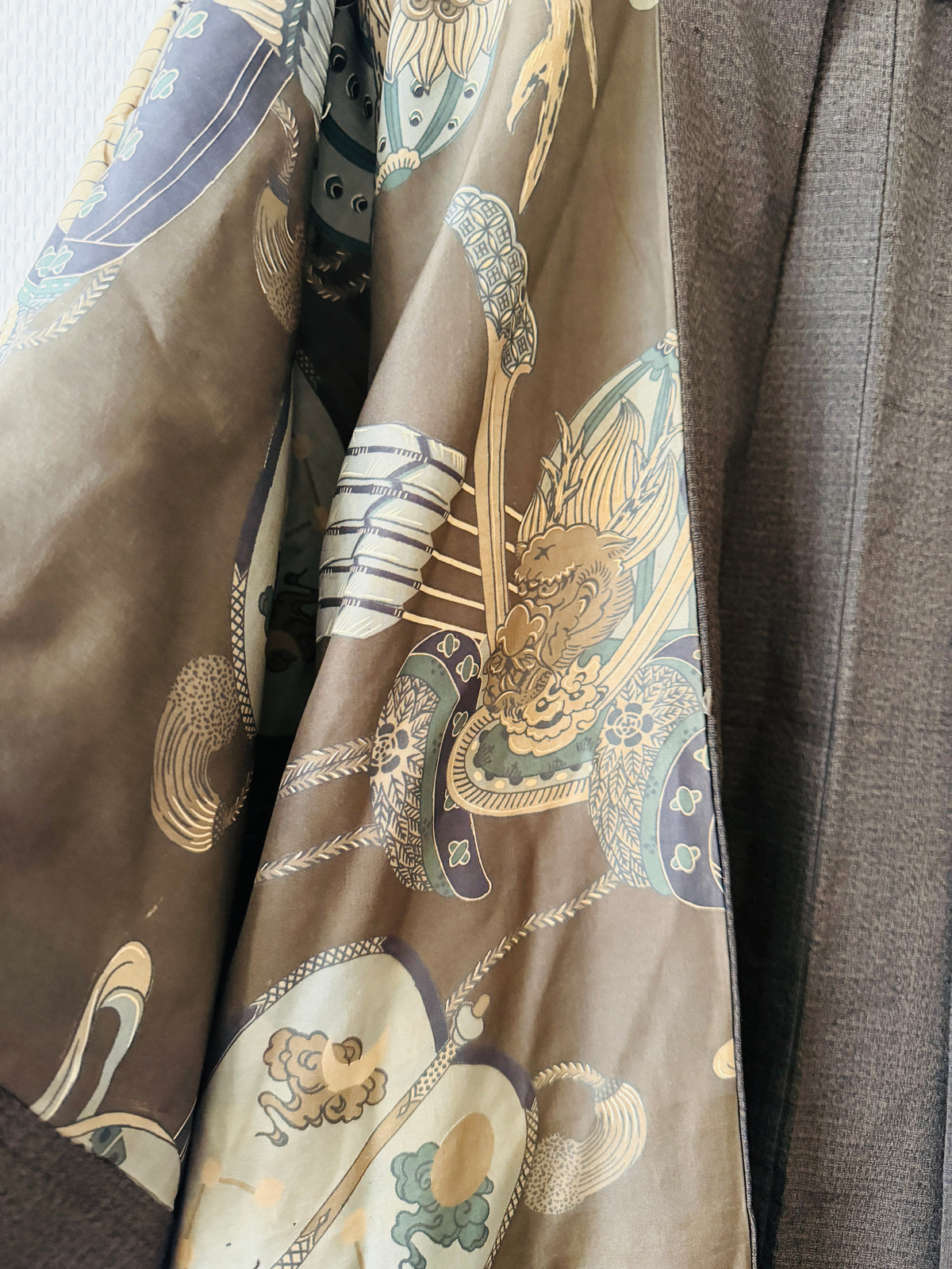 Men’s Vintage Haori - Samurai Kabuto with Dragon -