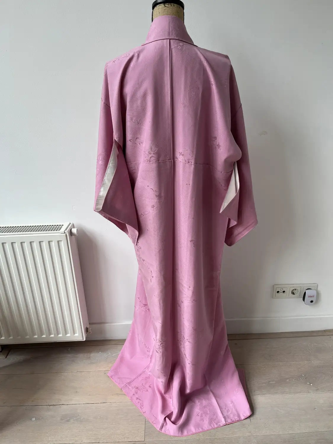 Vintage Iromuji Kimono - Rosa Blumenfluss-