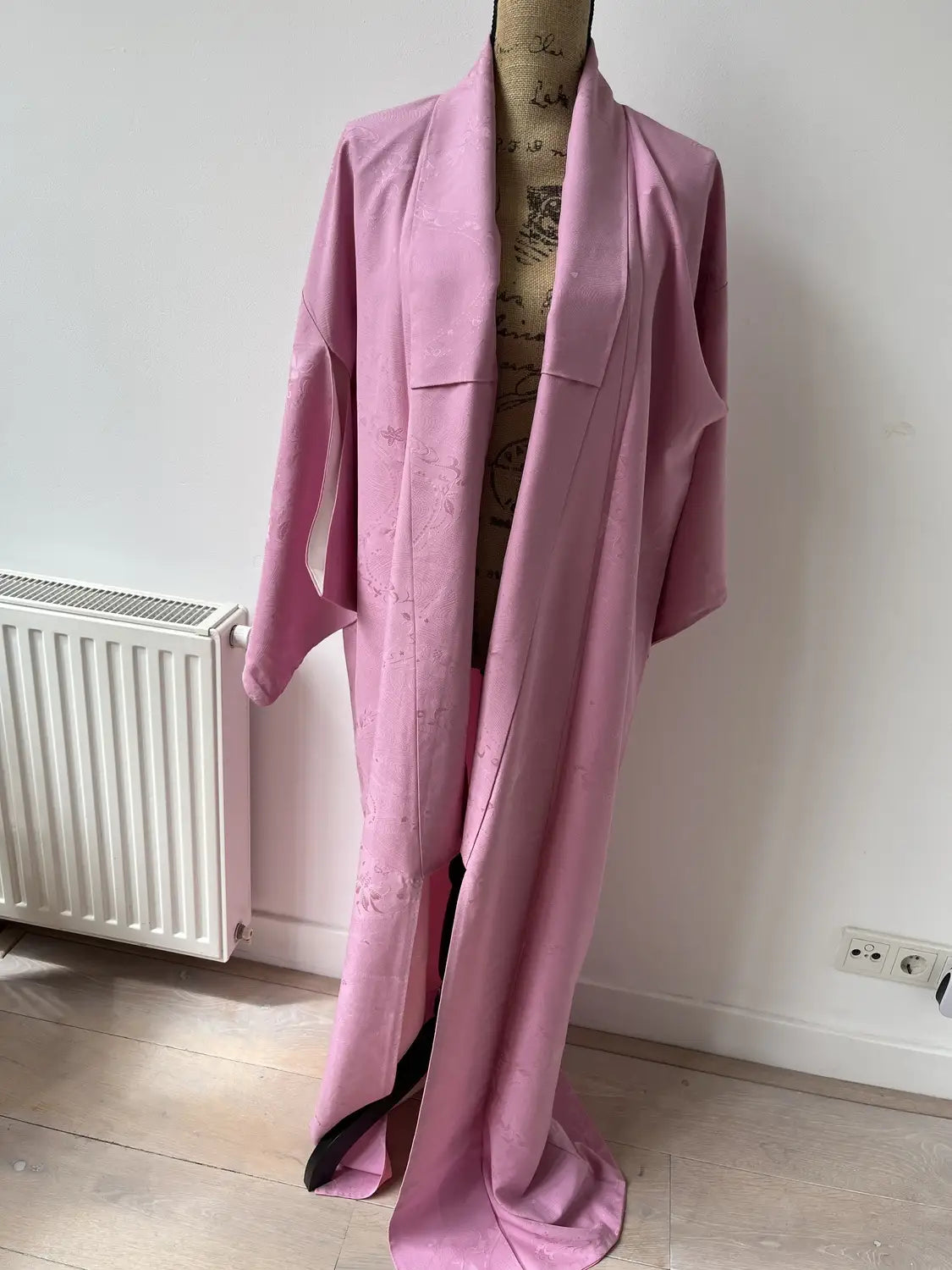 Vintage Iromuji Kimono - Rosa Blumenfluss-